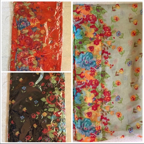 🎁SALE Versatile Black Floral Scarf - Picture 5 of 7